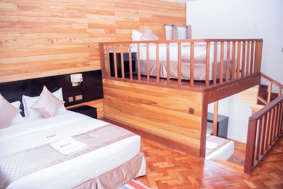 Deluxe Double Room, Mountain View | In-room safe, free WiFi