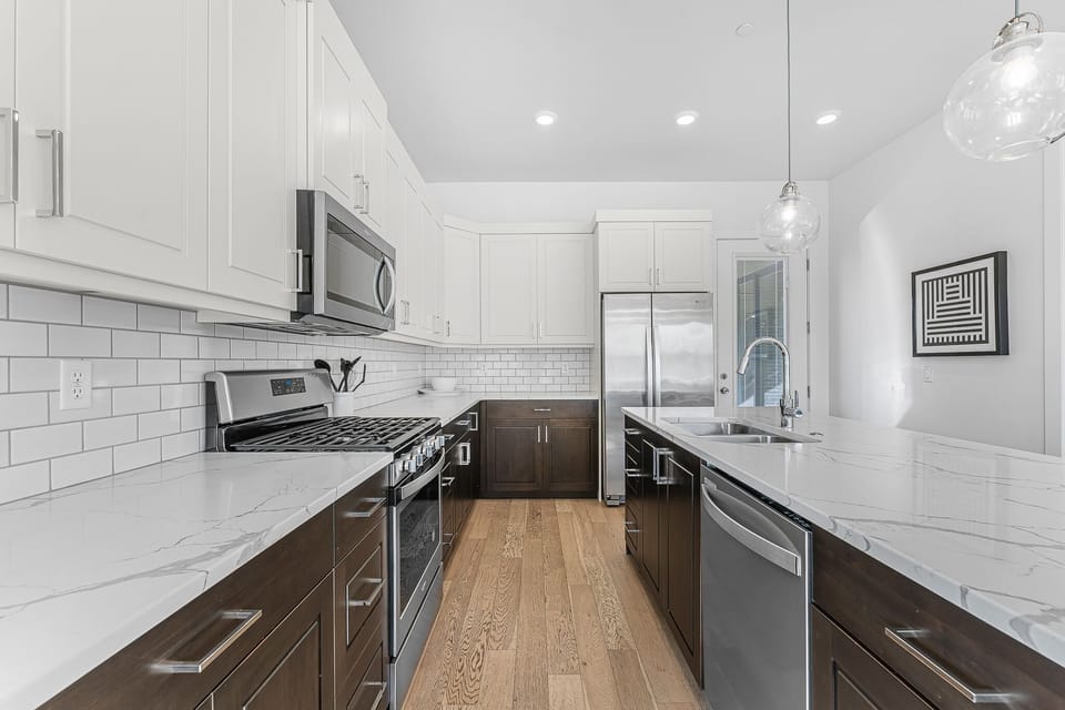 Condo, 3 Bedrooms | Private kitchen | Fridge, oven, coffee/tea maker, toaster