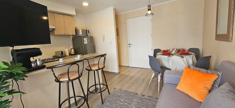 Apartment | Living area | Flat-screen TV