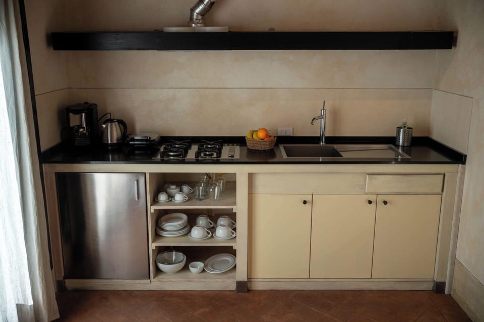 Romantic Apartment, 1 Bedroom, Garden View | Private kitchen | Mini-fridge, stovetop, espresso maker, coffee/tea maker