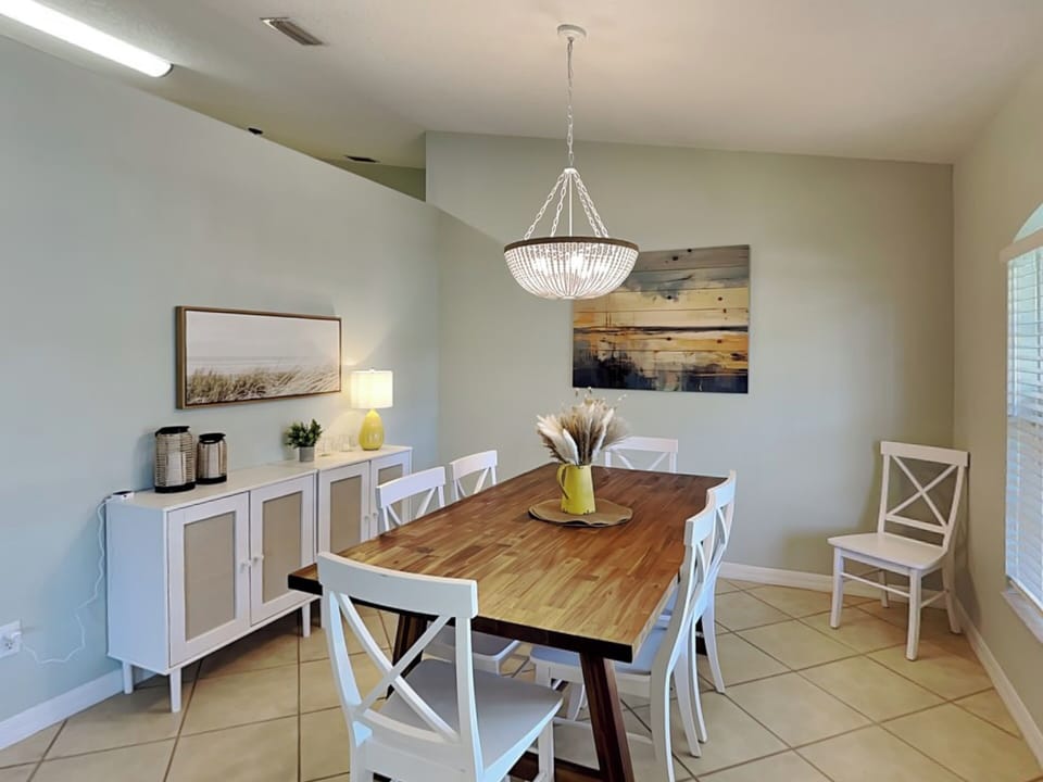 Dining Room Table - Seats Six