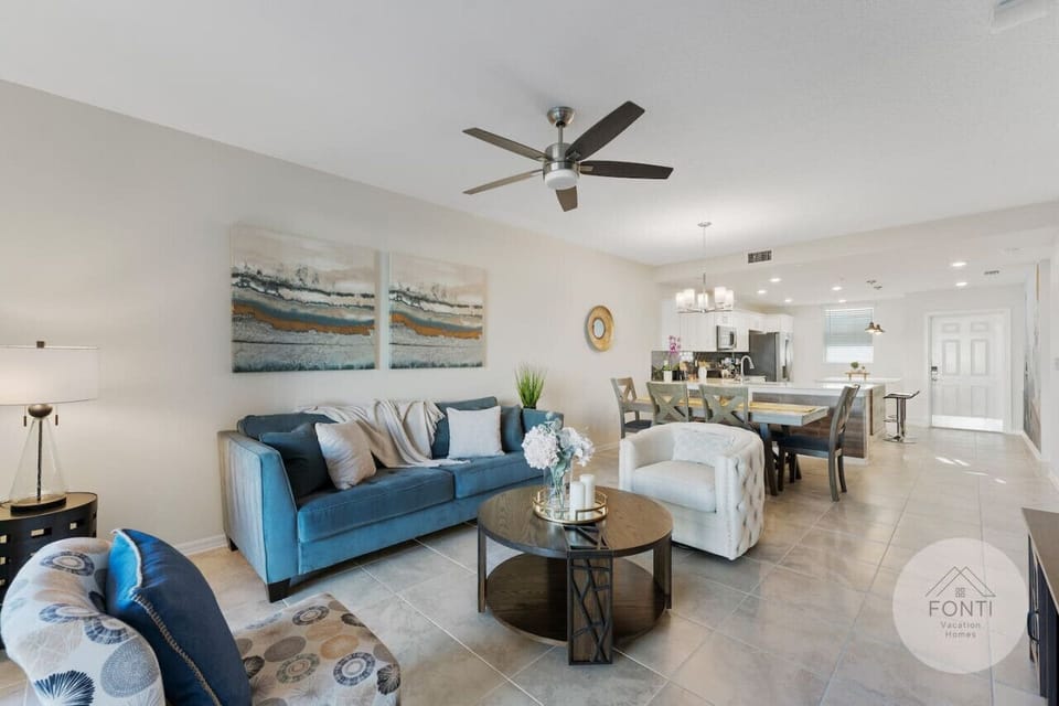 Open Concept Layout #Disney #Parks #kingdom #springs #StoreyLake #resort #Apartment #Vacation #Rental #waterpark #Kissimmee #Orlando #universal #citywalk