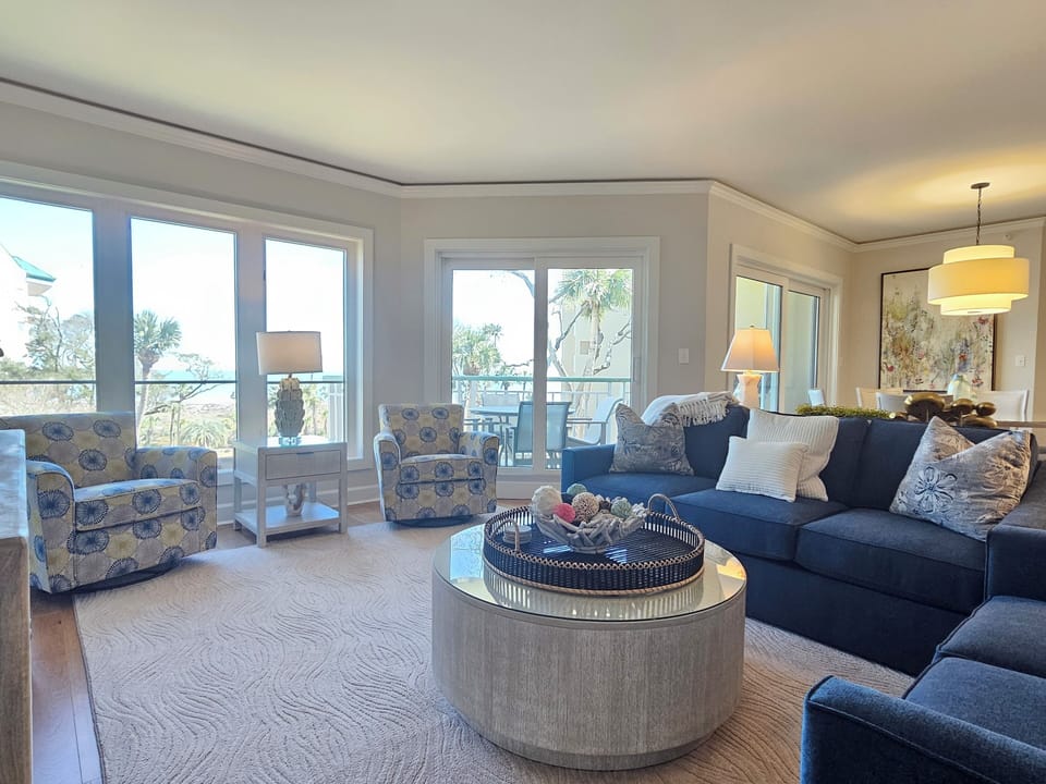 Living Room at 2317 Windsor II