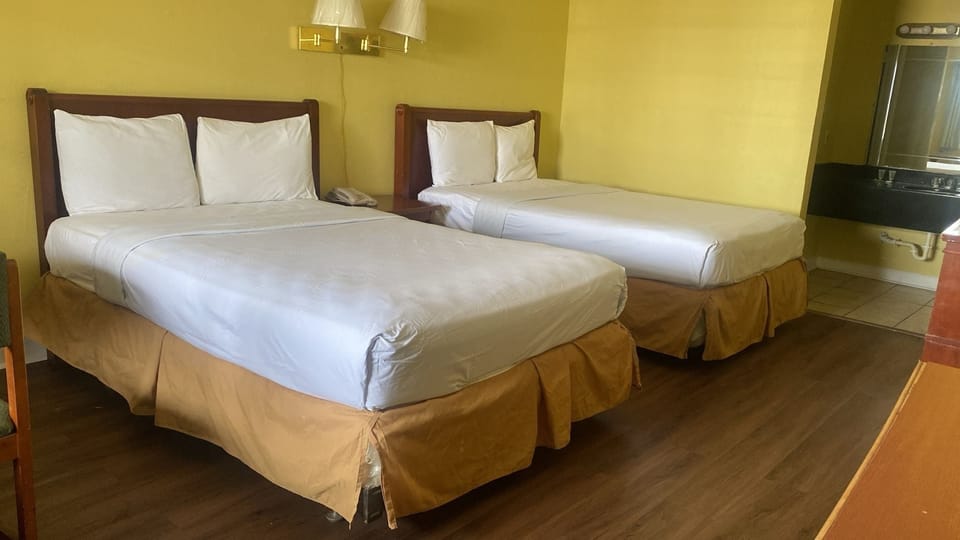 Double Room | Free WiFi