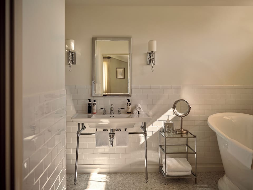 Cielito Room | Bathroom | Hair dryer, bathrobes, towels, soap