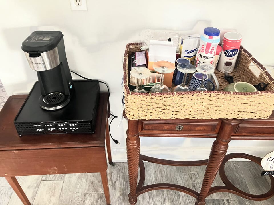 Downstairs coffee clutch /kitchenette