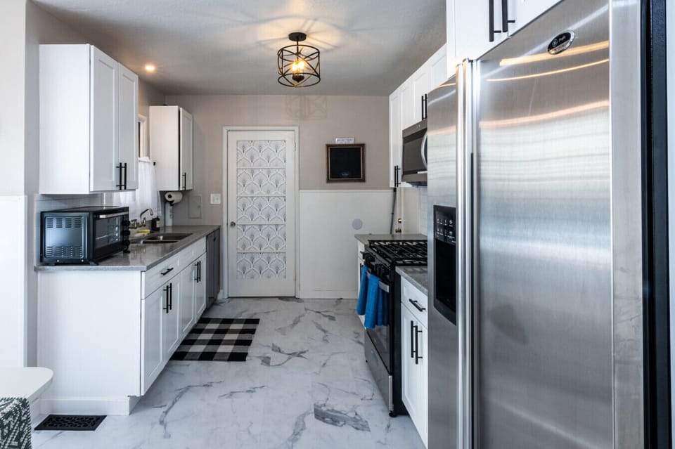 Ful Kitchen