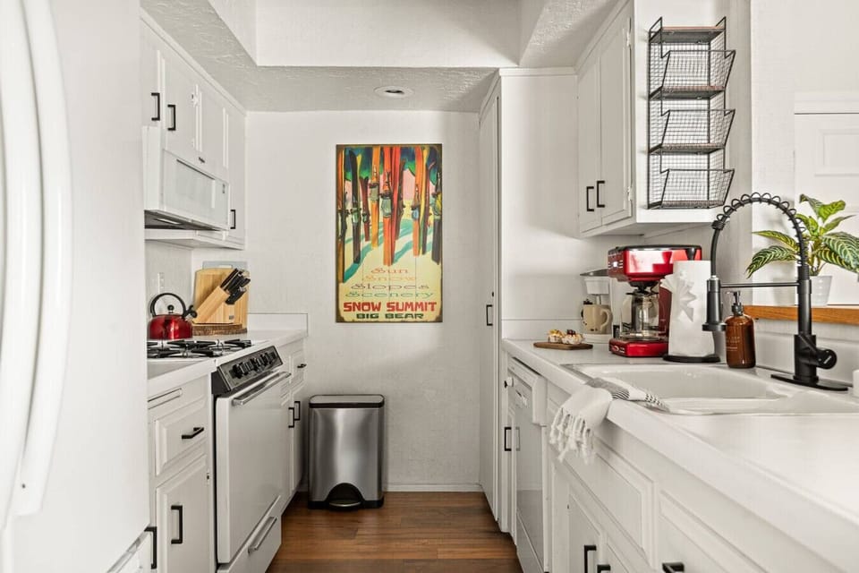 You`ll have all the essentials for cooking, from pots and pans to appliances.