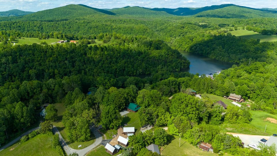 Located just above Dale Hollow Lake