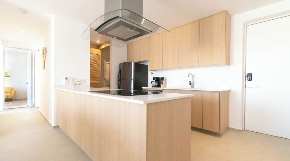 Family Condo, 2 Bedrooms, Balcony, Garden View | Private kitchen