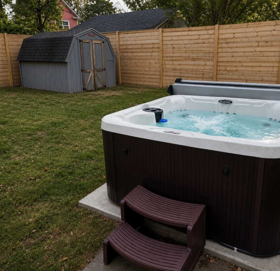Relaxing hot tub!