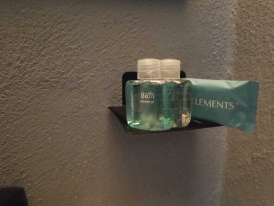 Bathroom amenities