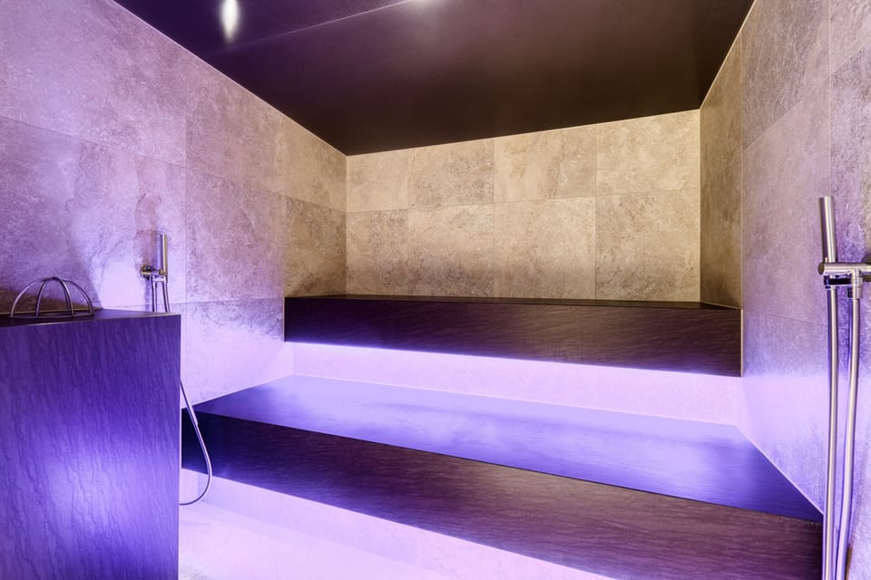House | 4 bedrooms, desk