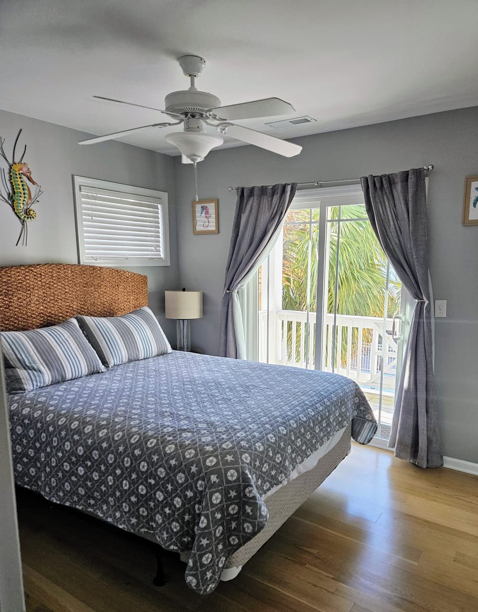 Queen Bedroom #1