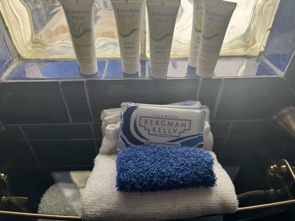 Body soap, shampoo, and conditioner provided
