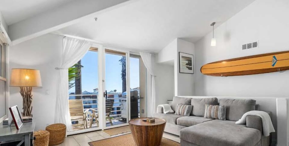 Living room with gorgeous ocean views!