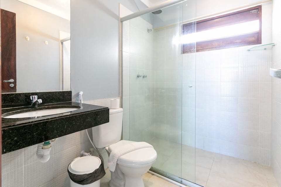 Shower, towels