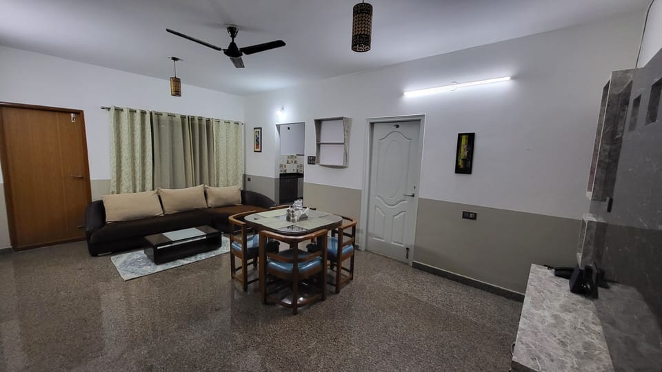 Apartment | Living area