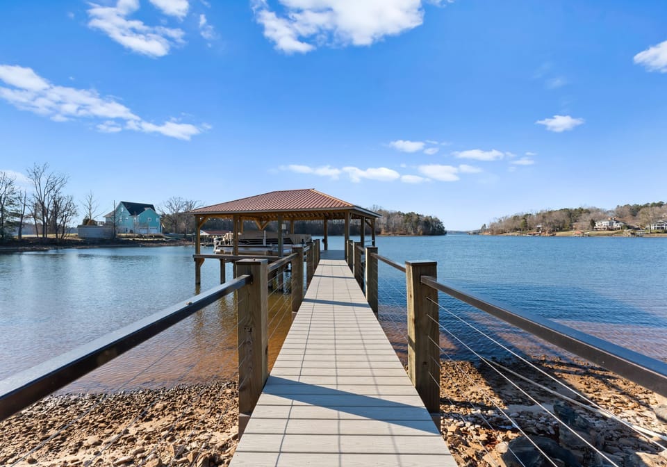 Walkway to the dock! 