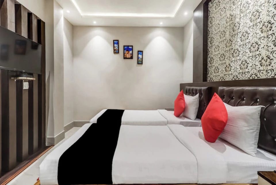 Executive Room | Premium bedding, down comforters, Select Comfort beds, desk