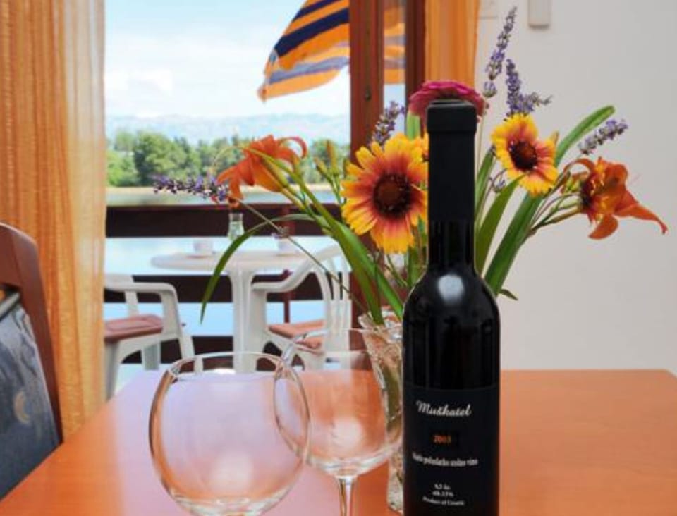 Apartment (One Bedroom Apartment with Balcony an) | Interior