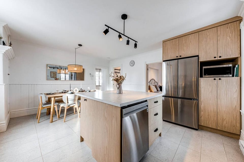 Kitchen and dining room