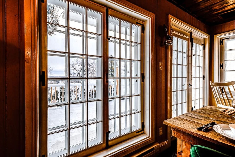 View on St-Lawrence River from the dining room