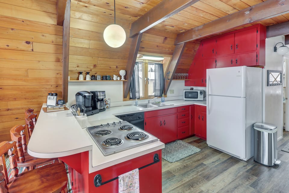 House (2 Bedrooms) | Interior