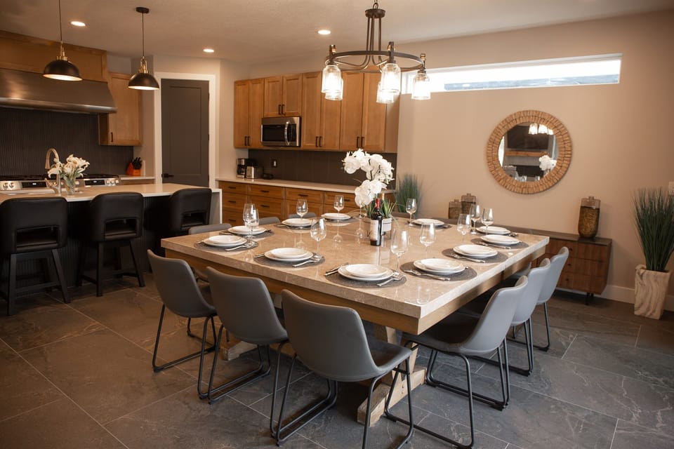 Indoor Dinning
