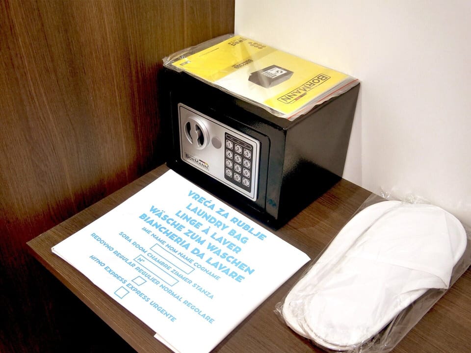 In-room safe, desk, blackout drapes, soundproofing