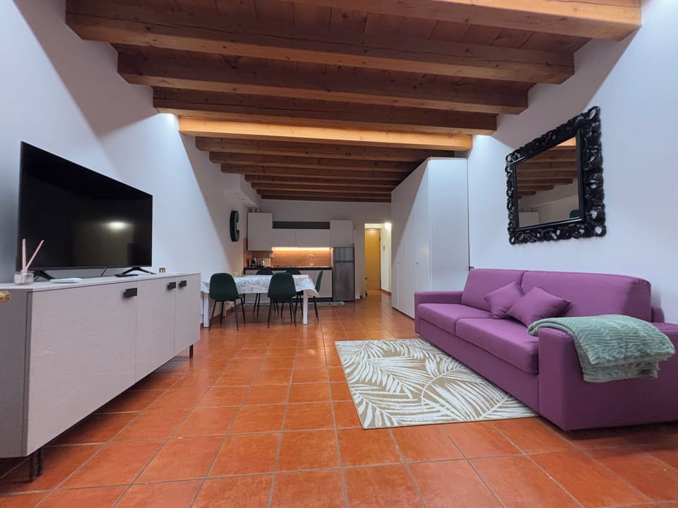 Duplex, Non Smoking, Courtyard View | Living area