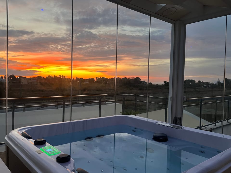 Indoor spa tub