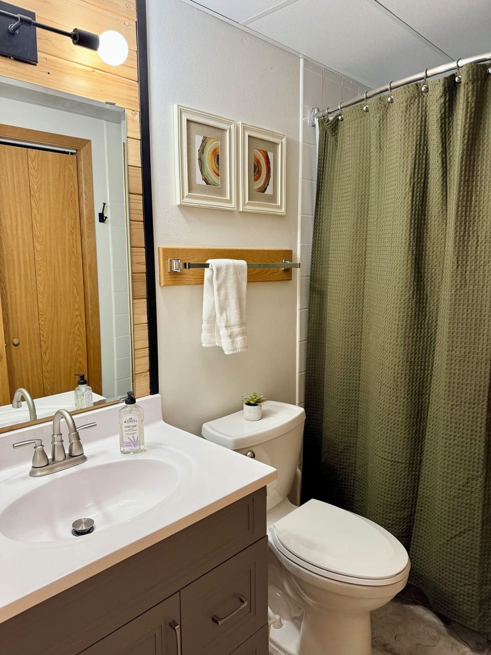 Main level bathroom