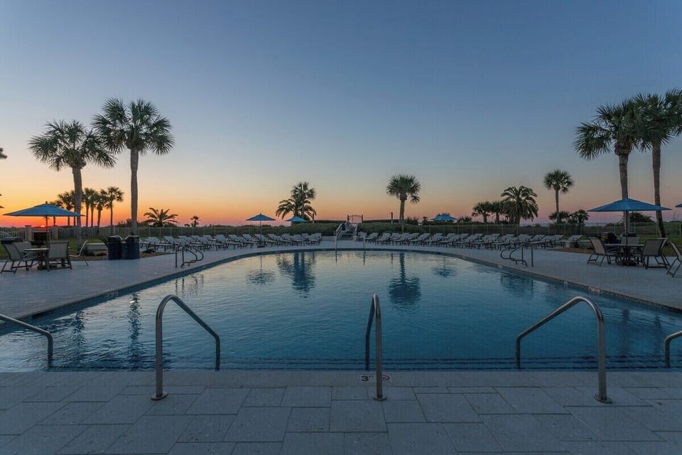 Beach Club Pool