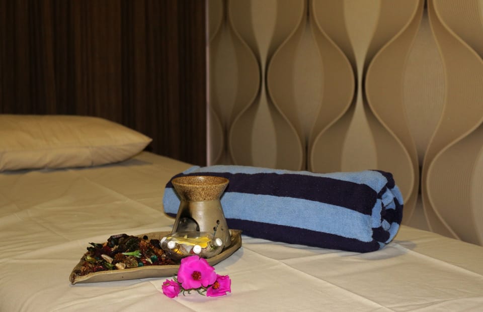 Sauna, body treatments, aromatherapy, facials, reflexology