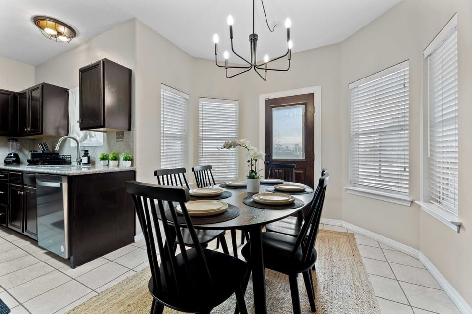 Bright Breakfast Nook In The Kitchen