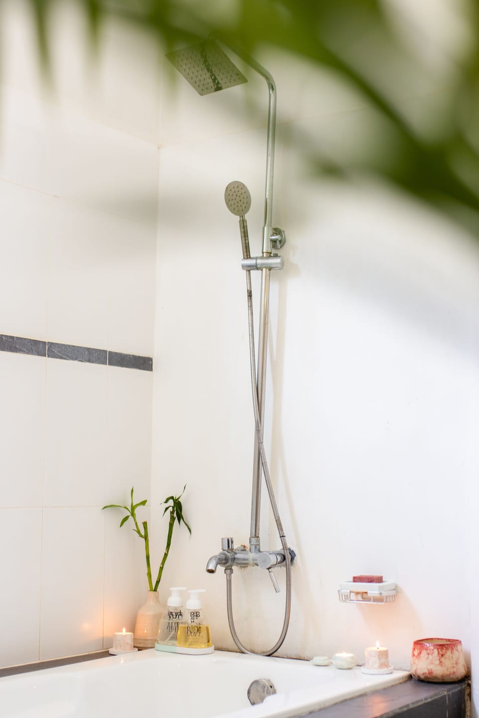 Deluxe Double Room, Bathtub, Sea View | Bathroom | Shower, rainfall showerhead, free toiletries, hair dryer (on request)