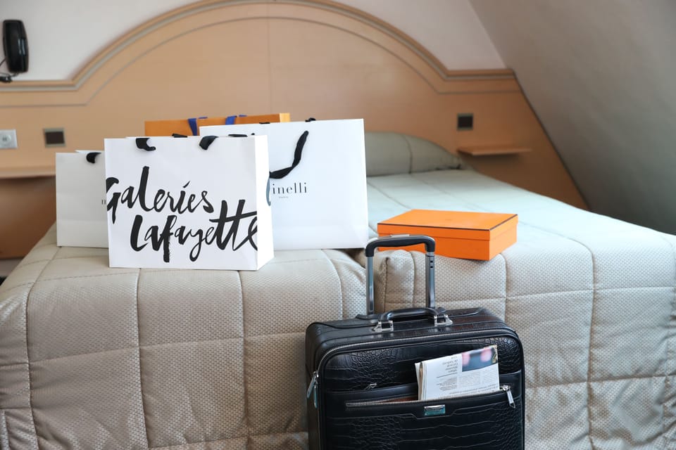 Double Room | In-room safe, desk, soundproofing, iron/ironing board