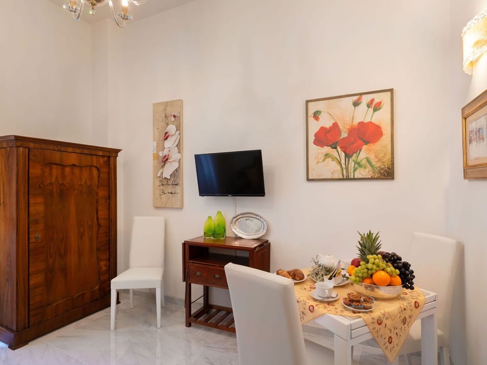 Apartment, Balcony, Resort, Eco Hotel, Villa, Hotel, Outdoor Furniture