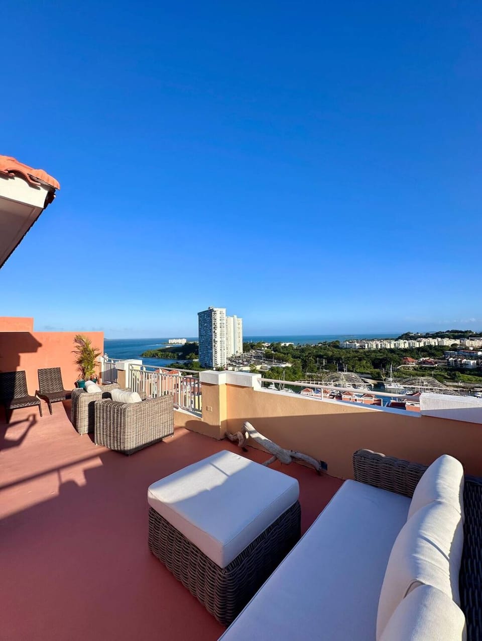 Panoramic ocean & marina views — perfect for sunrise coffee or sunset cocktails
