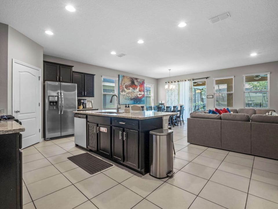 Fully stocked kitchen to make gourmet meals for friends and family!