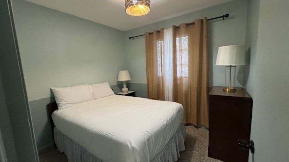 Bedroom 1 - 1 Full/Double Bed