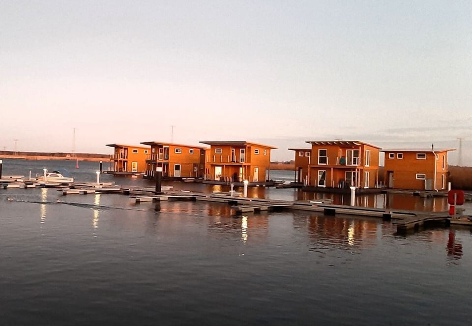 Mobile Home | Marina