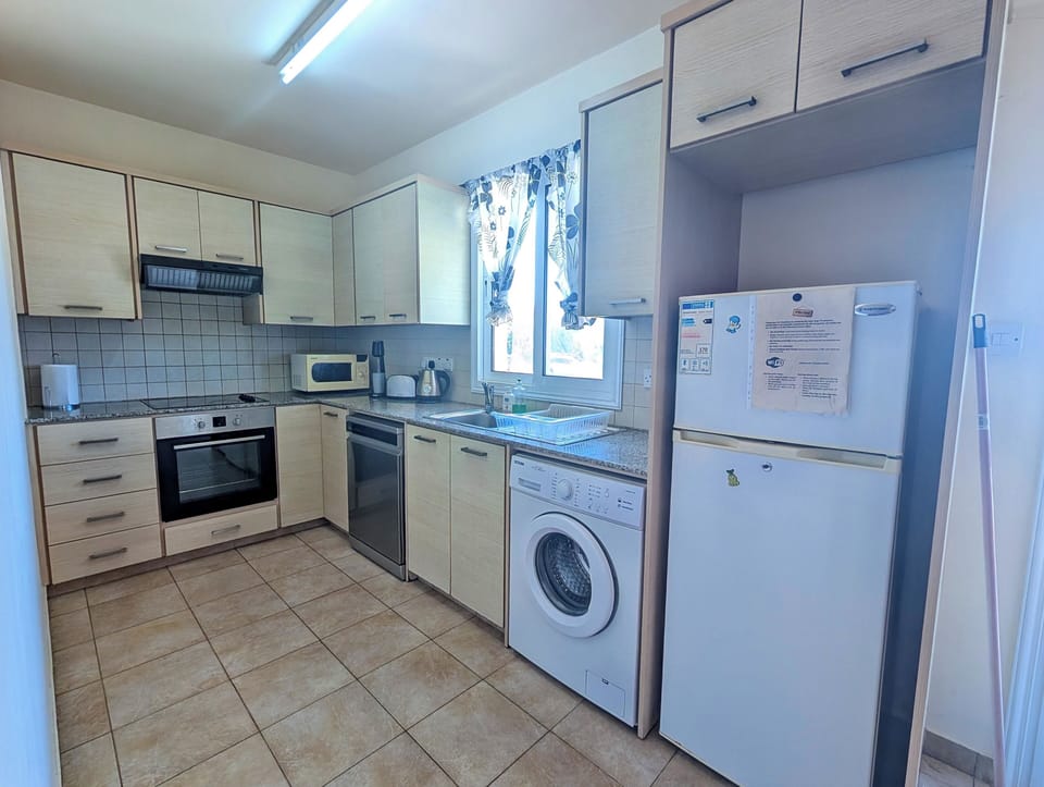 Fully-equiped kitchen