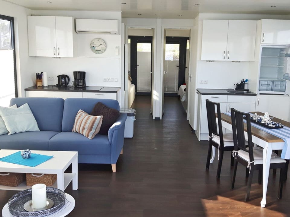 Mobile Home | Exterior