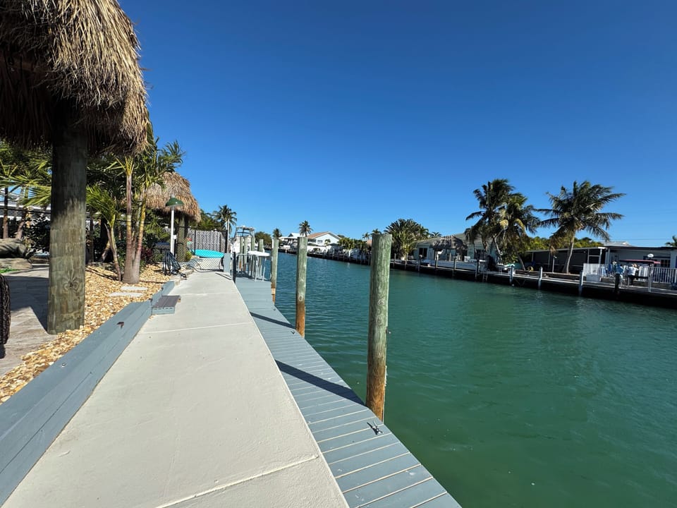 37.5 private dockage