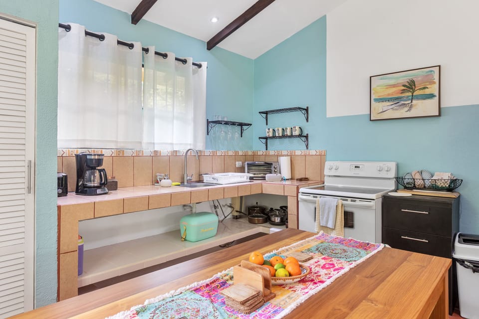 Fully equipped kitchen