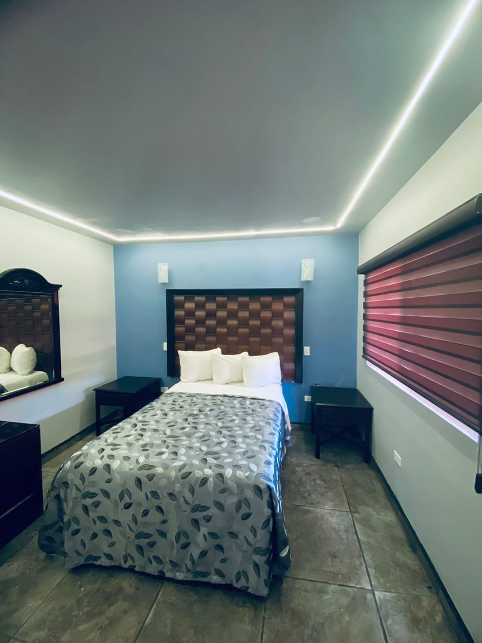 Comfort Room | Free WiFi
