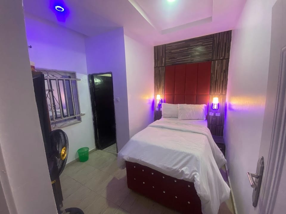 Classic Double Room | Desk, laptop workspace, free WiFi