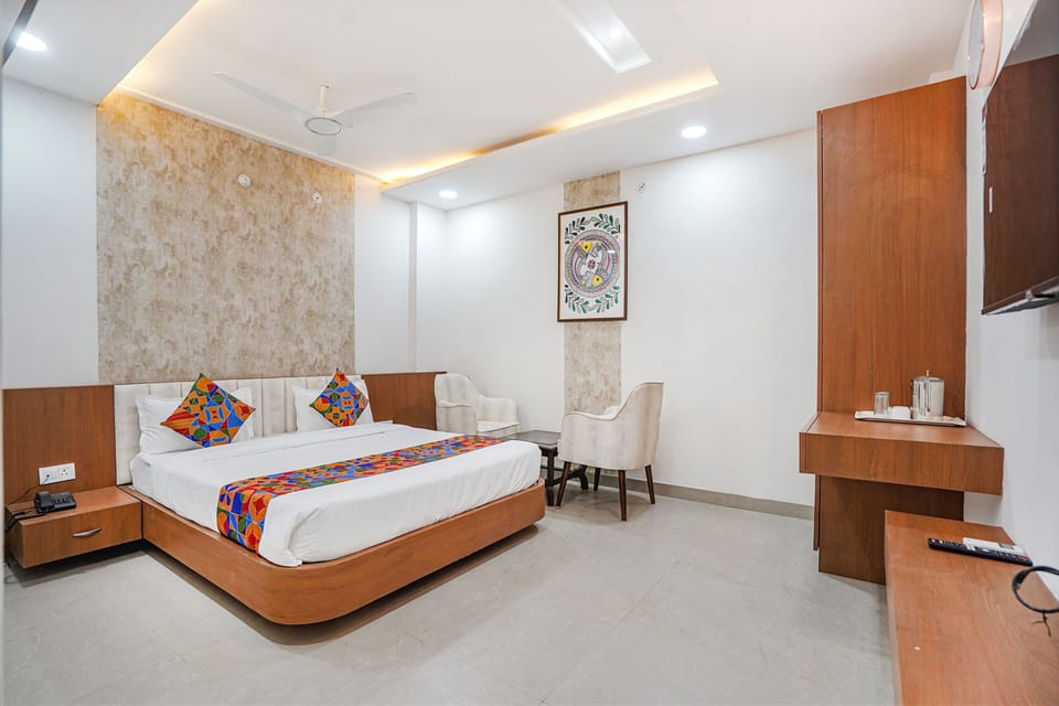 Luxury Suite | Egyptian cotton sheets, premium bedding, in-room safe